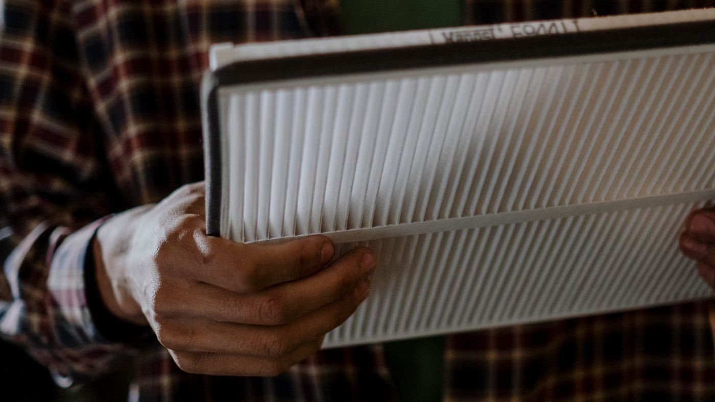 How to Use an Ozone Generator in a Car? featured image