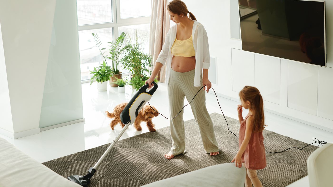 7 Tips On How To Get Pet Urine Smell Out Of Carpet featured image