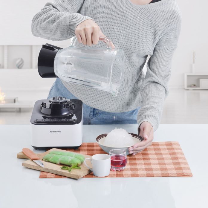How To Make Crushed Ice In A Blender featured image