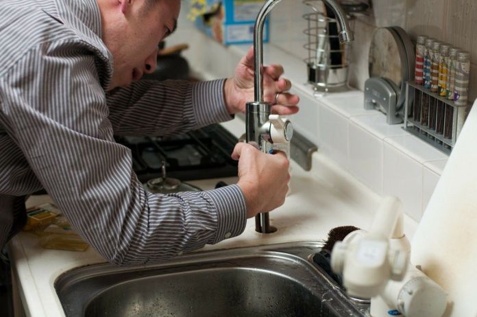 Top 7 Reasons to Call for Plumbing Services featured image